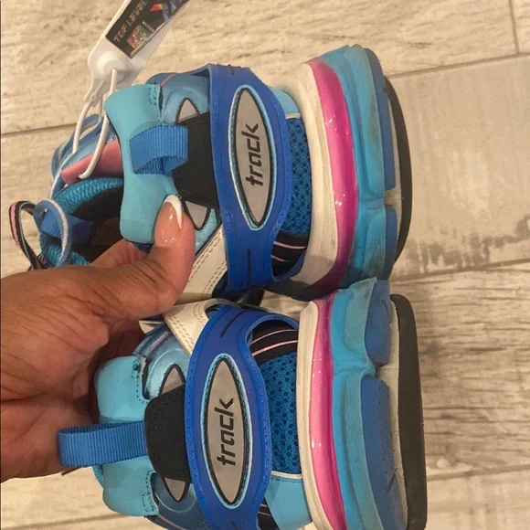 Balenciaga Blue and Pink Sneakers - Picture 4 of 4